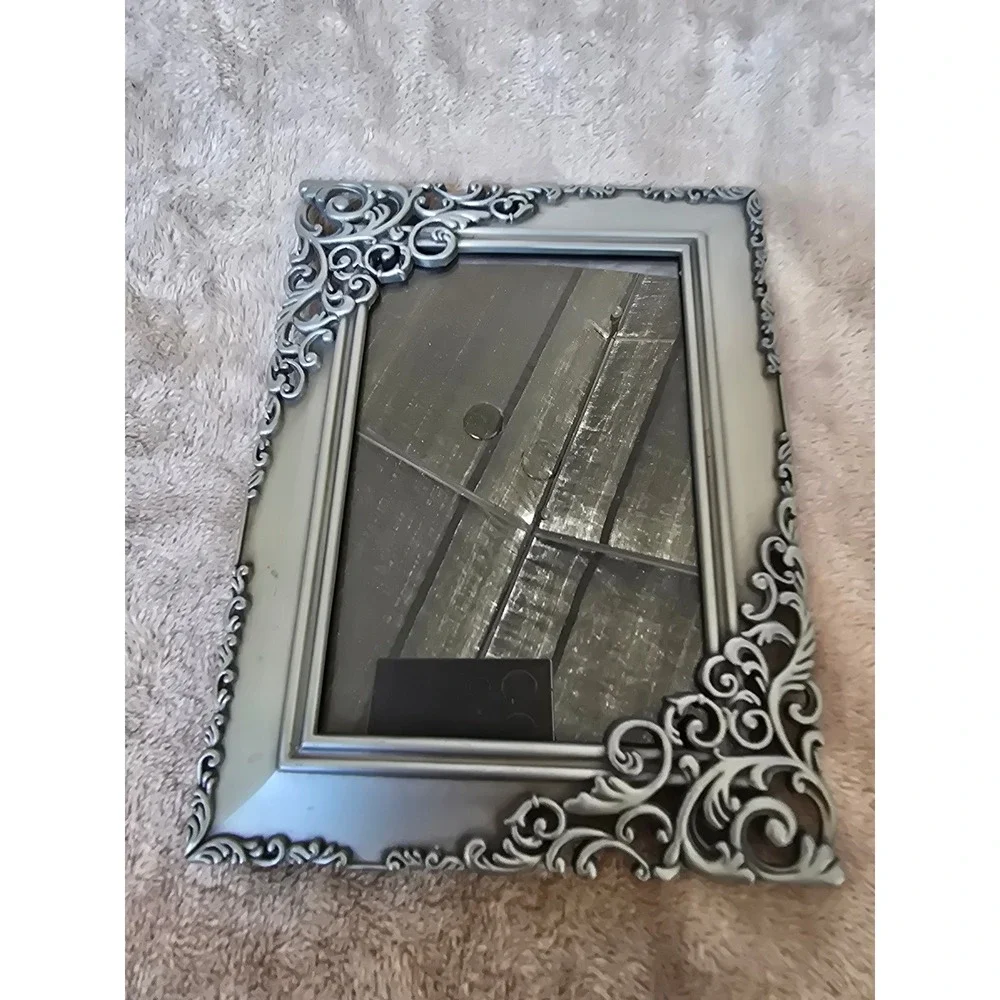 Malden Silver Ornate Scrollwork Baroque 4x6 Picture Frame Vintage Style Tabletop